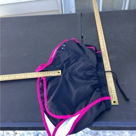 Grandpa mob wife clean girl office fairy core Under Armour Women's Shorts small - Picture 4 of 5